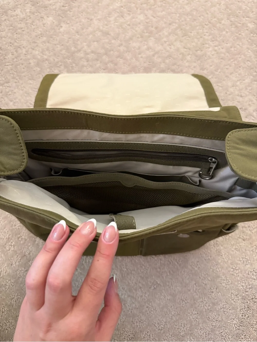Tumi Olive Green Nylon Messenger Crossbody Laptop Travel Shoulder Bag
